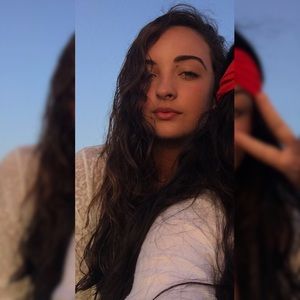 Meet your Posher, Marina